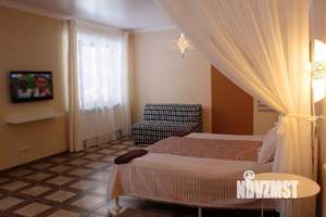 Дом 300м², 2-этажный, посуточно,