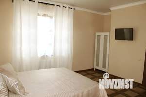 Дом 200м², 2-этажный, посуточно,