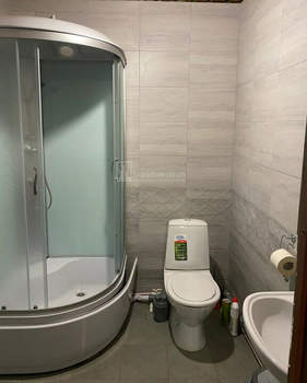 Дом 200м², 2-этажный, на длительный срок,