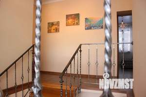 Дом 200м², 2-этажный, посуточно,