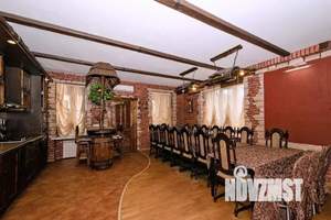 Дом 700м², 4-этажный, посуточно,