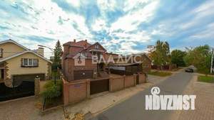 Дом 839м², 4-этажный, участок 6 сот.