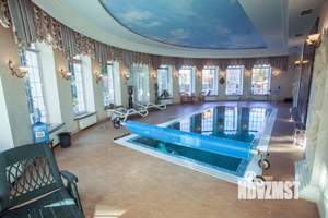 Коттедж 800м², 4-этажный, участок 210 сот.