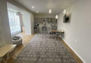 Дом 222м², 3-этажный, участок 1 сот.