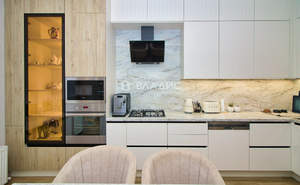 Дом 200м², 3-этажный, участок 3 сот.