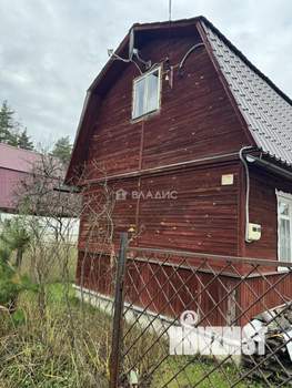 Дом 30м², 2-этажный, участок 4 сот.