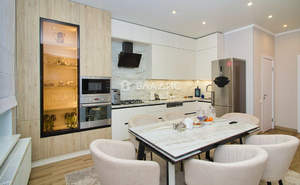 Дом 200м², 3-этажный, участок 3 сот.