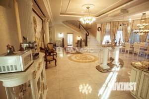 Дом 800м², 4-этажный, участок 210 сот.