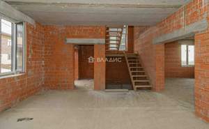 Дом 365м², 2-этажный, участок 5 сот.