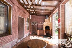 Дом 839м², 4-этажный, участок 6 сот.