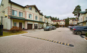 Дом 200м², 3-этажный, участок 3 сот.