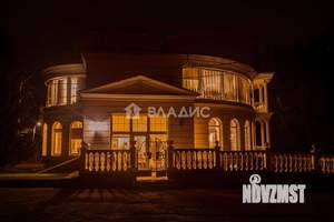 Дом 800м², 4-этажный, участок 210 сот.