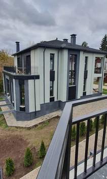 Дом 451м², 2-этажный, участок 9 сот.