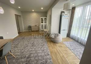 Дом 222м², 3-этажный, участок 1 сот.