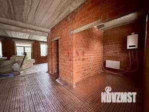 Таунхаус 240м², 2-этажный, участок 11 сот.