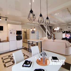 Коттедж 180м², 2-этажный, участок 9 сот.