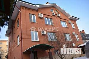 Дом 629м², 3-этажный, участок 8 сот.