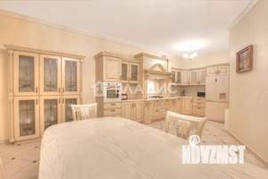 Таунхаус 315м², 3-этажный, участок 4 сот.