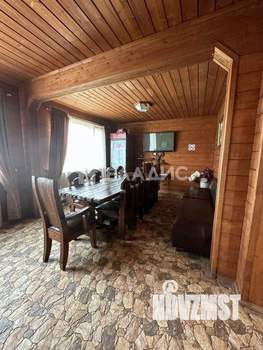 Дом 200м&sup2;, 2-этажный, на длительный срок, 