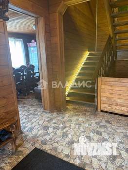 Дом 200м&sup2;, 2-этажный, на длительный срок, 