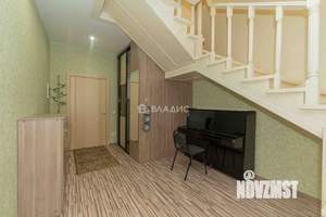 Таунхаус 200м², 3-этажный, на длительный срок, 