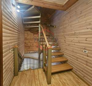 Дом 250м&sup2;, 3-этажный, на длительный срок, 