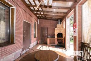 Дом 700м&sup2;, 4-этажный, посуточно, 