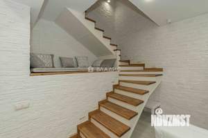 Таунхаус 200м², 3-этажный, на длительный срок, 