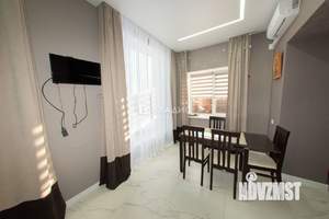 Дом 160м&sup2;, 2-этажный, на длительный срок, 