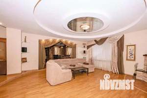 Дом 700м&sup2;, 4-этажный, посуточно, 