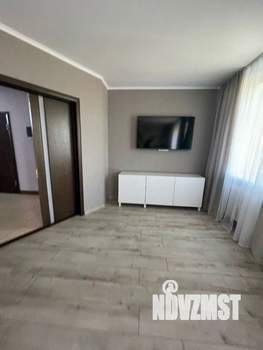 Дом 300м², 3-этажный, на длительный срок, 