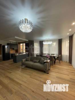 Дом 250м², 2-этажный, на длительный срок, 