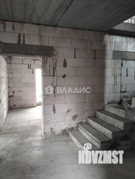 Дом 300м², 2-этажный, участок 13 сот.  