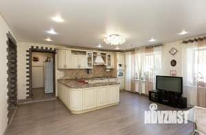 Дом 320м², 2-этажный, участок 13 сот.  