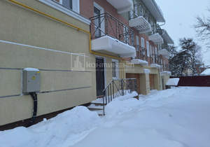 Дом 195м&sup2;, 3-этажный, участок 2 сот.  