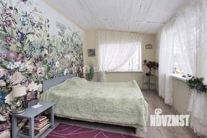 Дом 202м&sup2;, 3-этажный, участок 15 сот.  