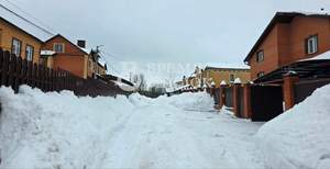 Дом 240м&sup2;, 3-этажный, участок 8 сот.  