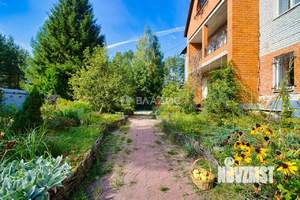 Дом 240м², 2-этажный, участок 17 сот.  