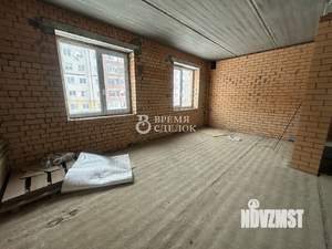 Дом 240м&sup2;, 3-этажный, участок 8 сот.  