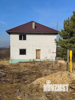 Дом 180м², 2-этажный, участок 15 сот.  