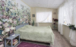 Дом 202м&sup2;, 3-этажный, участок 15 сот.  