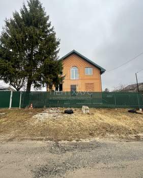 Дом 266м&sup2;, 3-этажный, участок 10 сот.  