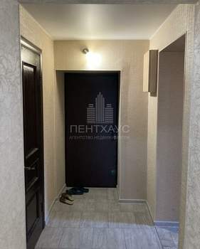 Дом 181м&sup2;, 3-этажный, участок 7 сот.  