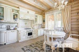 Дом 274м&sup2;, 2-этажный, участок 14 сот.  