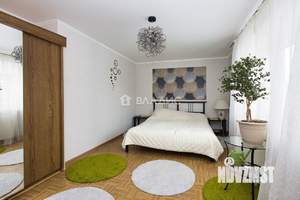 Дом 202м&sup2;, 3-этажный, участок 15 сот.  