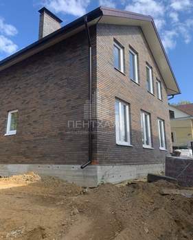 Дом 165м², 2-этажный, участок 4 сот.  