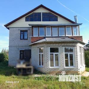 Коттедж 317м&sup2;, 2-этажный, участок 17 сот.  