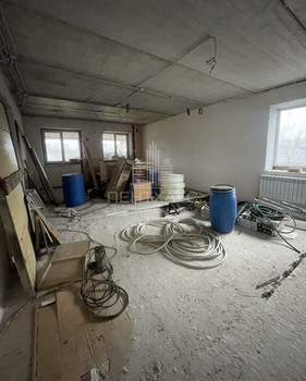 Дом 266м&sup2;, 3-этажный, участок 10 сот.  