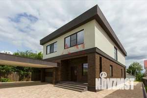 Коттедж 241м², 2-этажный, участок 8 сот.  