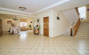 Дом 417м&sup2;, 4-этажный, участок 9 сот.  